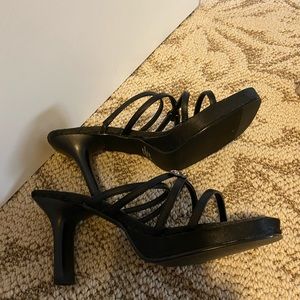 Women’s pumps